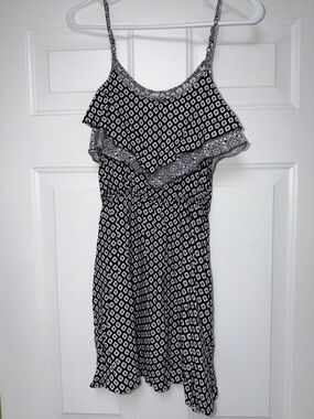 Xhilaration Black & White Geometric Ruffle Mini Dress
